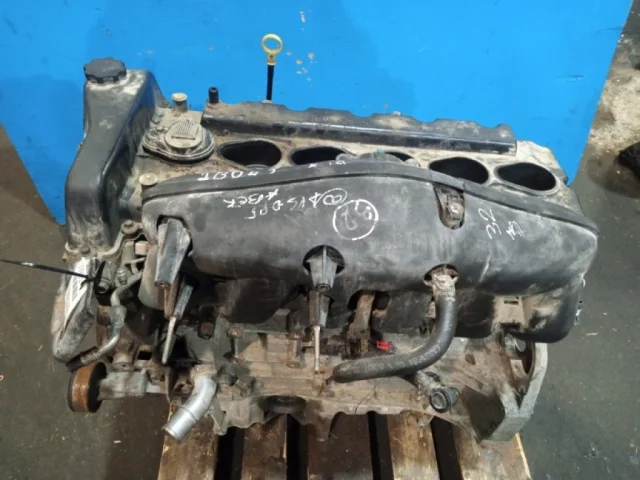 Двигатель без навесного для Chevrolet TrailBlazer GMT360 2001-2010 на фотографиях