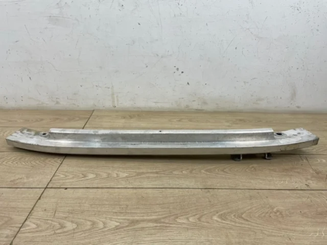 Усилитель бампера передний верхний для Audi Q7 4L 2005-2015 на фотографиях