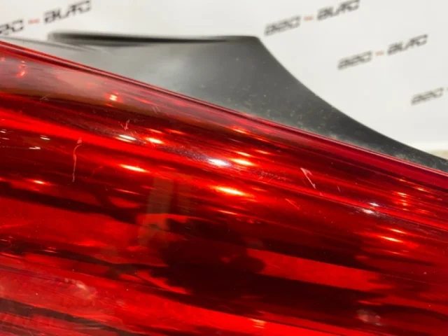 Фонарь правый для Peugeot 508 Седан 2011-2018 на фотографиях