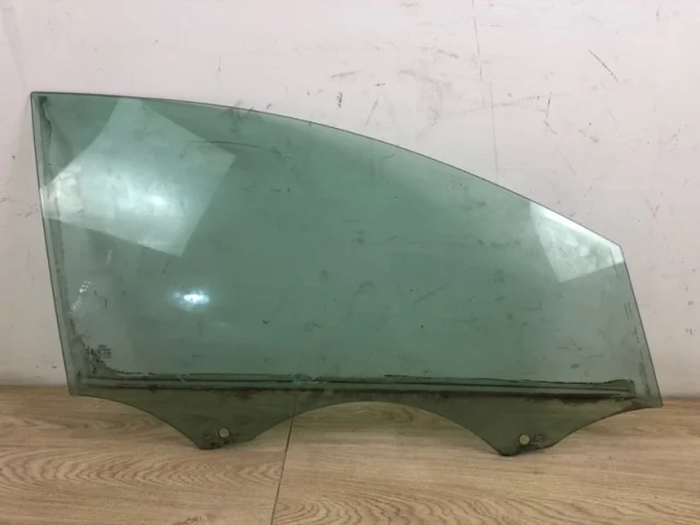 Стекло двери переднее правое для Audi Q7 4L 2005-2015 на фотографиях