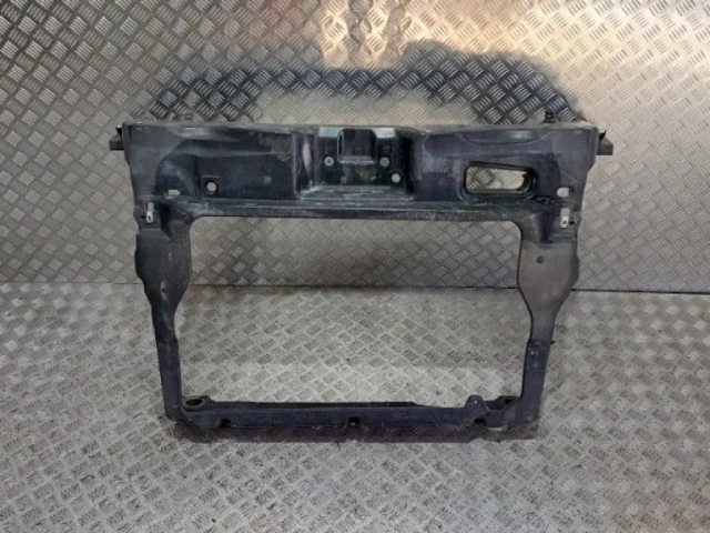 Панель радиатора (телевизор) для Ford Explorer U502 2011-2016 на фотографиях