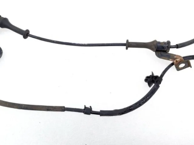 Датчик ABS передний правый для Kia Ceed 2 JD 2012-2016 на фотографиях