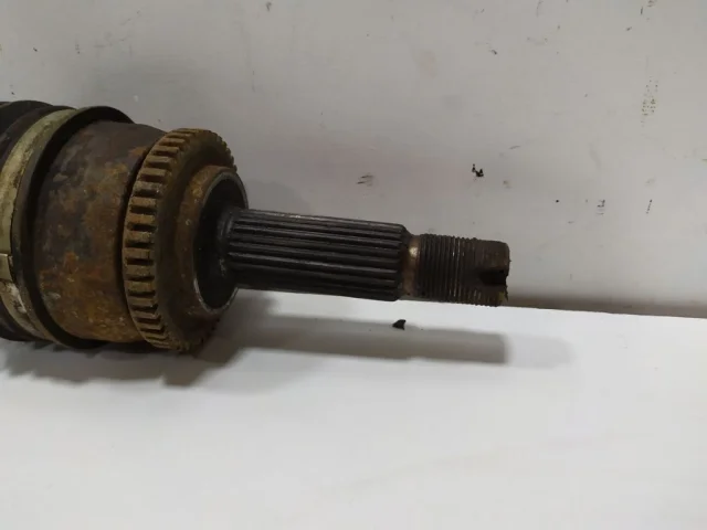 Привод передний левый для Hyundai Solaris 1 RB (2011-2013) на фотографиях