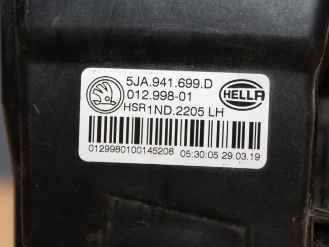 Противотуманка (ПТФ) передняя левая для Skoda Rapid I NH3 2012-2017 на фотографиях