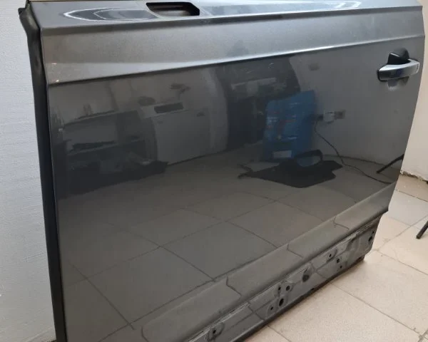 Дверь передняя левая для Audi Q7 4M 2015+ на фотографиях