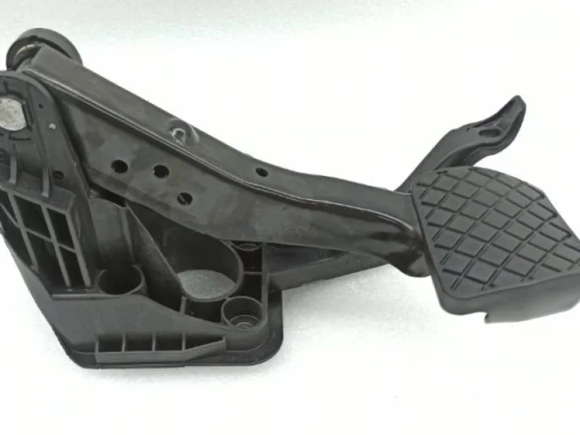 Педальный узел для Skoda Rapid II 2020+ на фотографиях