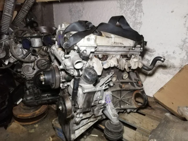 Двигатель без навесного для Mercedes-Benz CLK class A208 1998-2002 на фотографиях