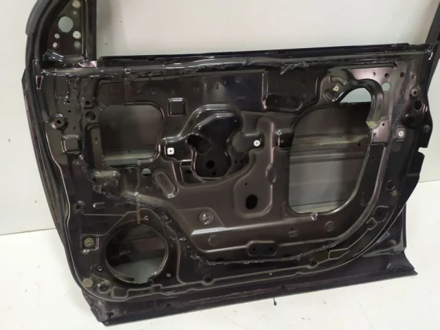Дверь передняя правая для Nissan X-Trail T30 RU 2001-2007 на фотографиях