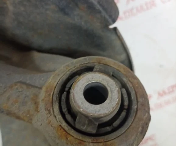 Кулак задний левый для Mazda CX 5 KE 2011-2017 на фотографиях