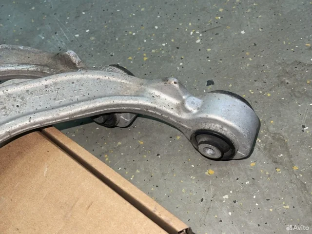 Рычаг передний левый верхний для BMW X5 Е70 2006-2013 на фотографиях
