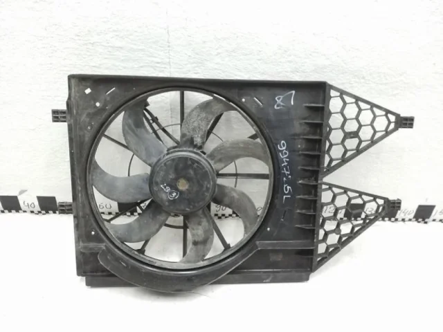 Вентилятор радиатора охлаждения ДВС для Skoda Rapid I rest NH3 2017-2020 на фотографиях