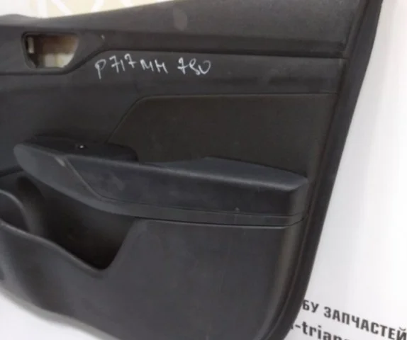 Уплотнитель передней правой двери для Hyundai Solaris 2 (2017-2022) на фотографиях