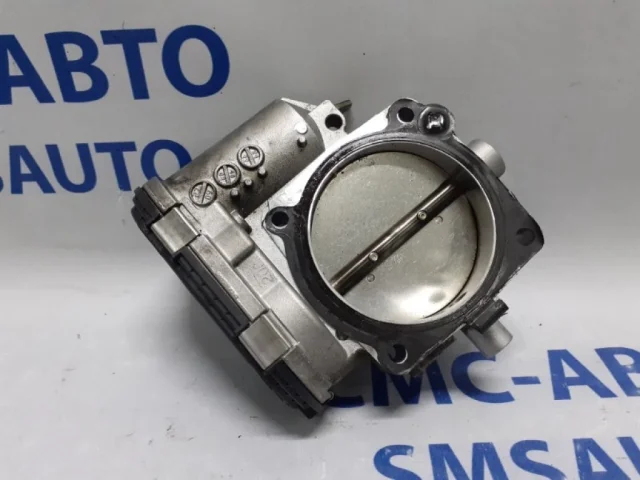 Дроссельная заслонка для Mercedes-Benz C class W204 2007-2014 на фотографиях