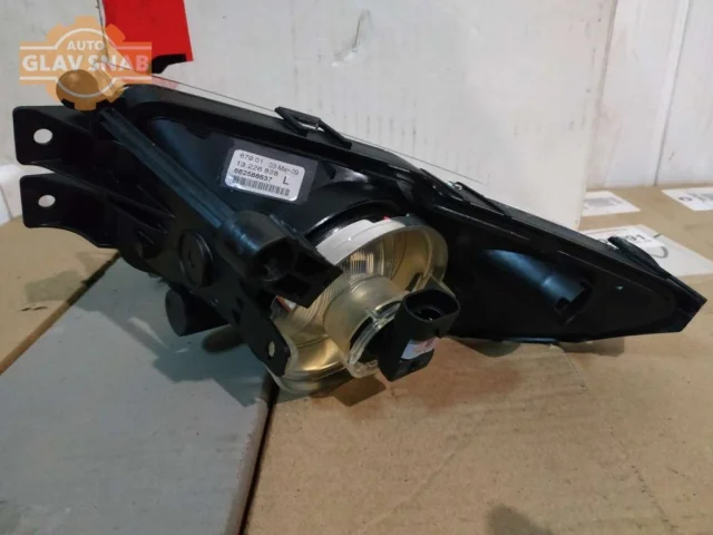 Фары для Opel Insignia Хэтчбек A 2008-2017 на фотографиях