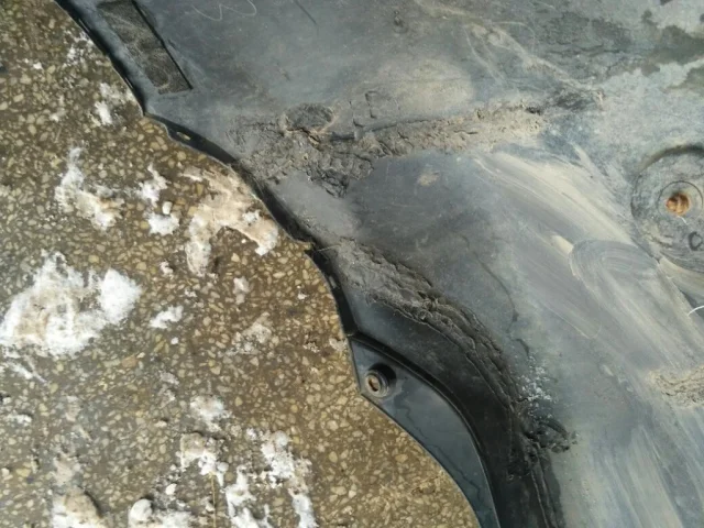 Бампер задний для Toyota Corolla E140/E150 Седан 2006-2013 на фотографиях