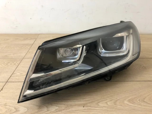 Фара ксенон левая для Volkswagen Touareg II (7P5) Rest 2014-2018 на фотографиях
