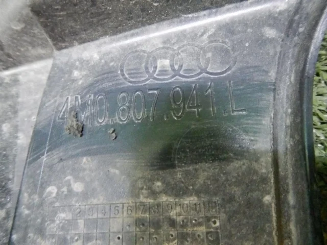 Накладка заднего бампера для Audi Q7 4M 2015+ на фотографиях