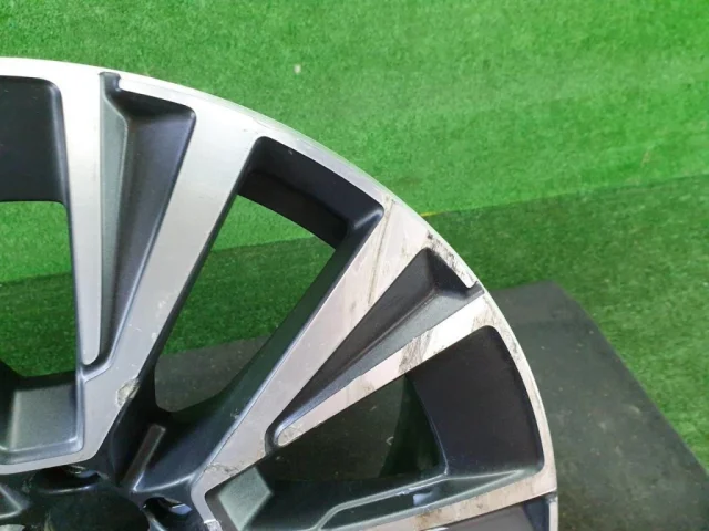 Диск колесный литой для Volvo XC90 II L rest 2019+ на фотографиях