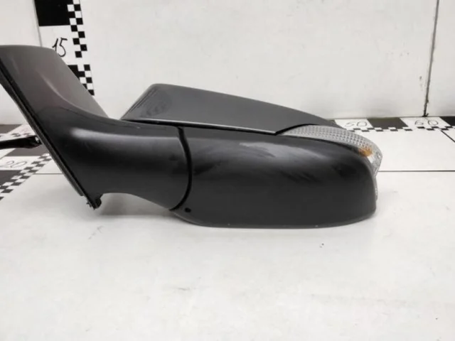 Стекла и зеркала для Toyota Corolla E180 rest (RU) 2016-2019 на фотографиях