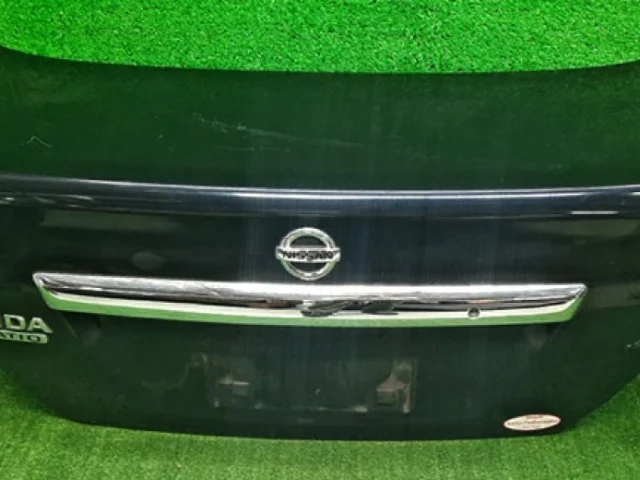 Крышка багажника для Nissan Tiida SC11 Седан 2007-2014 на фотографиях
