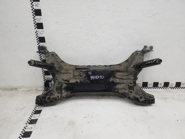 Подрамник двигателя для Mitsubishi Outlander III GF0W 2012-2016 на фотографиях