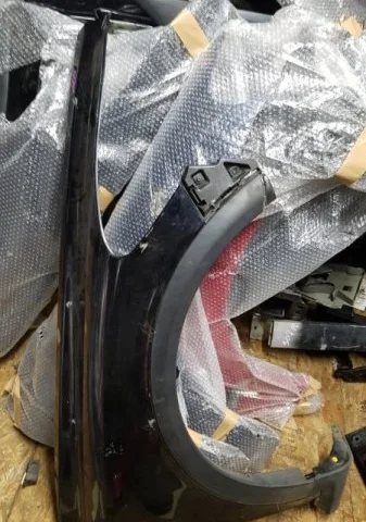 Крыло правое для Volvo C30 MK 2006-2013 на фотографиях