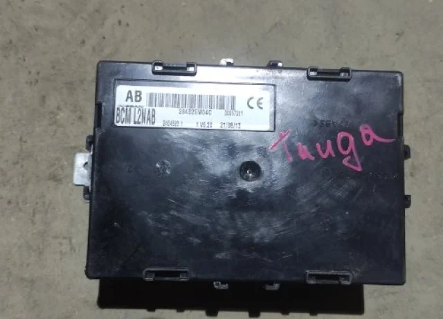 Блок комфорта для Nissan Tiida C11 Хэтчбек 2007-2014 на фотографиях