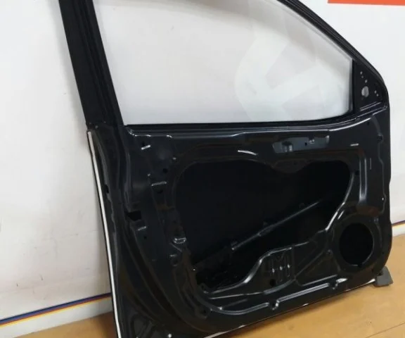 Дверь передняя левая для Kia Cerato TD 2009-2013 на фотографиях