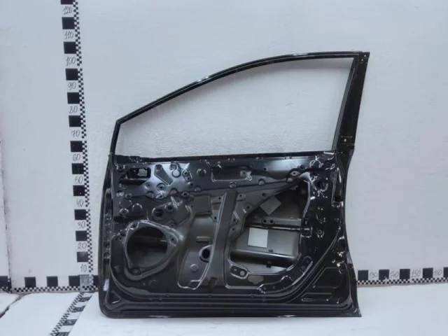 Двери для Toyota Corolla E210 Седан (RU) 2019+ на фотографиях