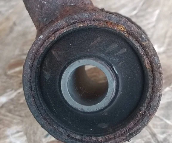 Рычаг передний правый верхний для Lexus LX J200 rest 2015+ на фотографиях