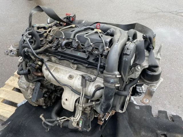 Продажа двигателя D5244T5