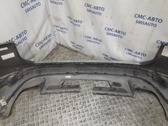 Накладка заднего бампера для Volkswagen Touareg II (7P5) 2010-2014 на фотографиях