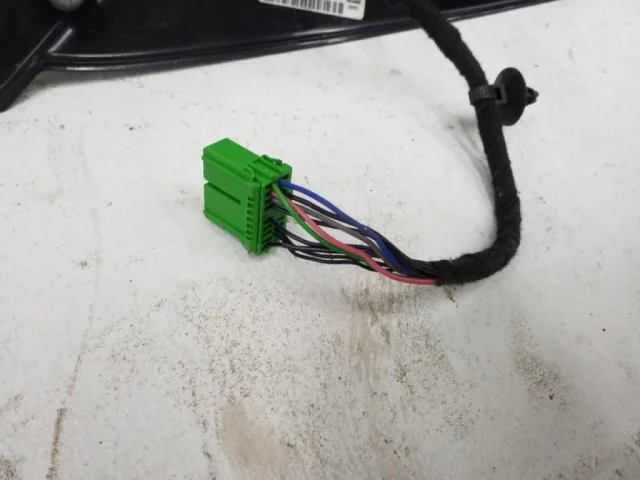 Зеркало боковое левое для Volvo C30 MK 2006-2013 на фотографиях