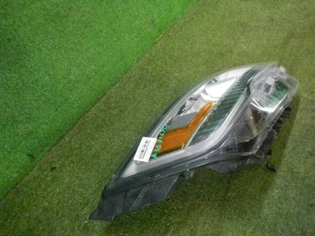 Фара правая для Ford Explorer U502 rest 2014-2019 на фотографиях