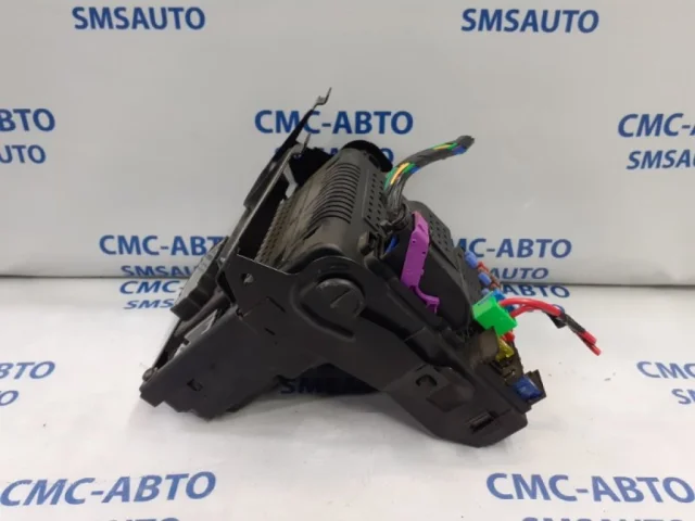 CEM Центральный электронный модуль для Volvo XC90 I C 2002-2014 на фотографиях