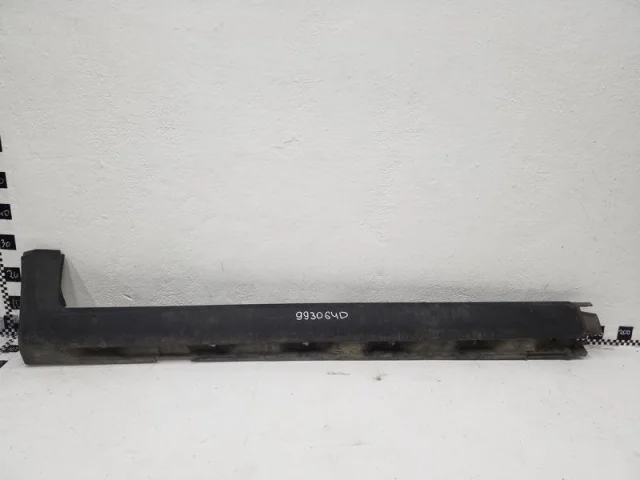 Накладка порога левая для Volvo XC70 BZ 2007-2016 на фотографиях