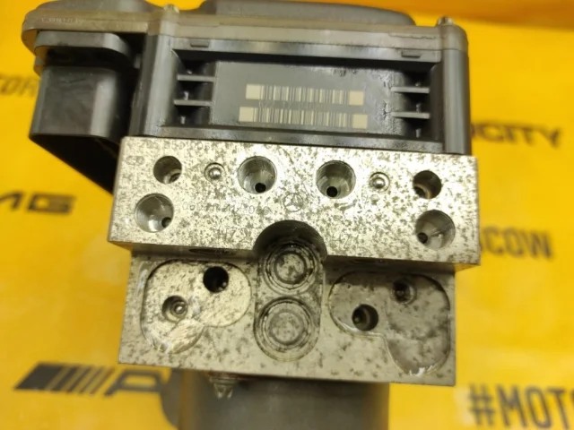 Блок ABS для Mercedes-Benz E class W211 2002-2009 на фотографиях