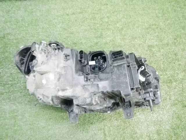 Фара левая для BMW X3 G01 2017-2023 на фотографиях