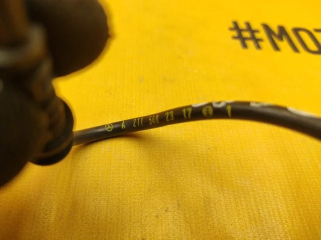 Датчик ABS передний правый для Mercedes-Benz E class W211 2002-2009 на фотографиях