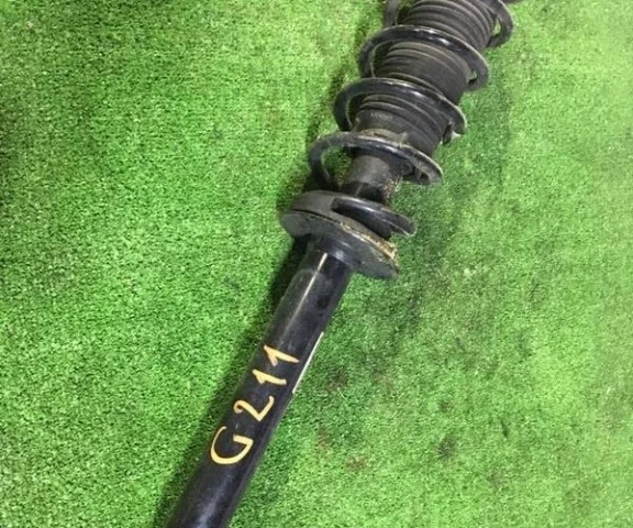 Амортизаторы задние (комплект) для BMW 5er G30 2016-2023 на фотографиях