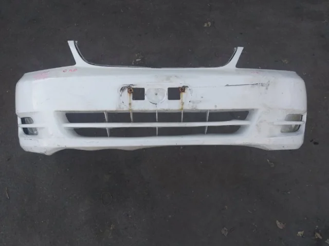 Бампер для Toyota Corolla E120/E130 Седан 2000-2007 на фотографиях