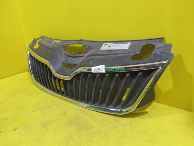 Решетка радиатора для Skoda Rapid I NH3 2012-2017 на фотографиях