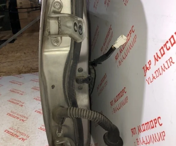 Дверь передняя правая для Nissan X-Trail T30 RU 2001-2007 на фотографиях