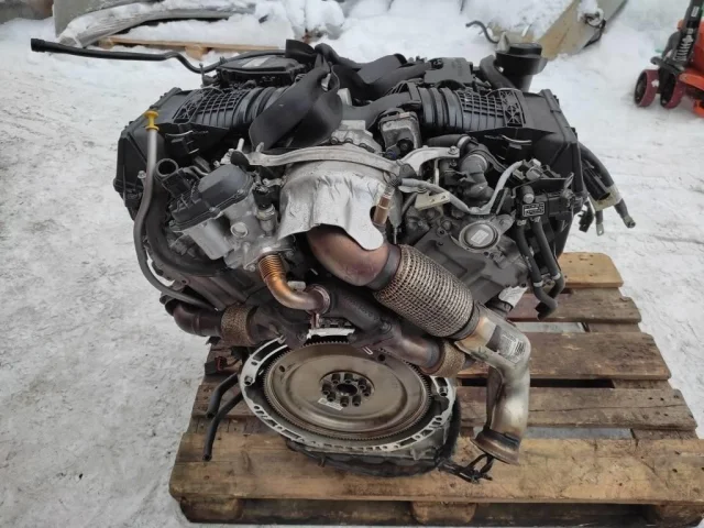 Двигатель без навесного для Mercedes-Benz GL class X166 2012-2016 на фотографиях