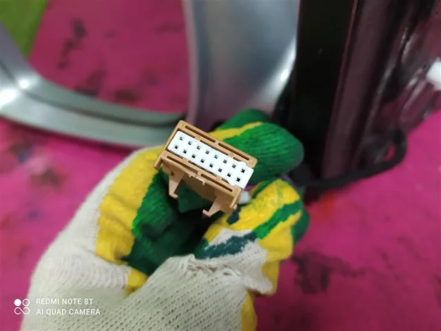 Зеркало боковое левое для Volkswagen Touareg I (7L) 2002-2010 на фотографиях