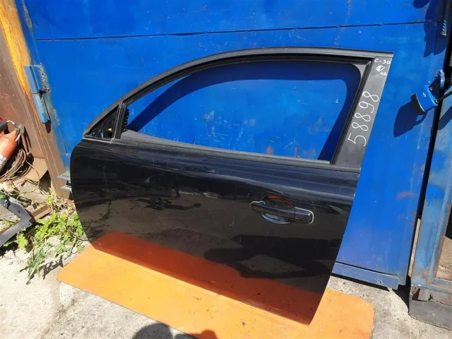 Дверь передняя левая для Volvo C30 MK 2006-2013 на фотографиях