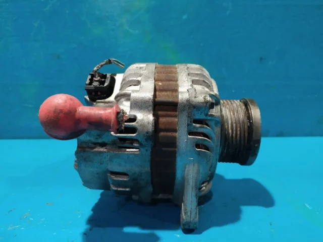 Генератор для Nissan Navara D40 2004-2010 на фотографиях