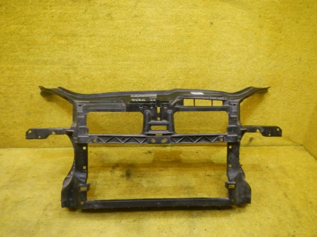 Панель радиатора (телевизор) для Volkswagen Golf VI (5K) 2008-2012 на фотографиях