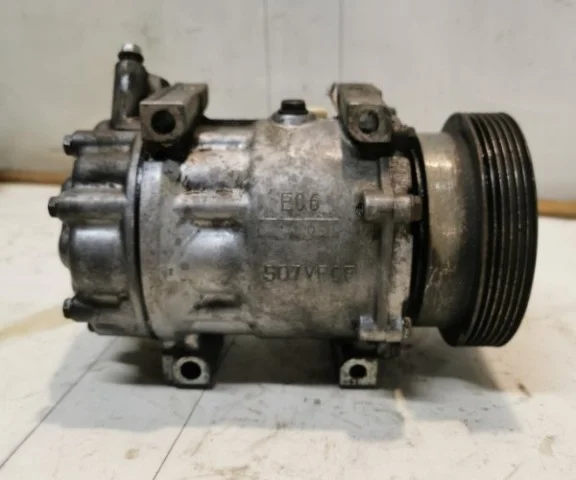 Компрессор кондиционера для Renault Logan 2007-2012 (Универсал KS) на фотографиях