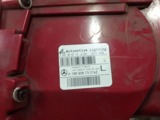 Фонарь внешний левый для Mercedes-Benz GL class X166 2012-2016 на фотографиях